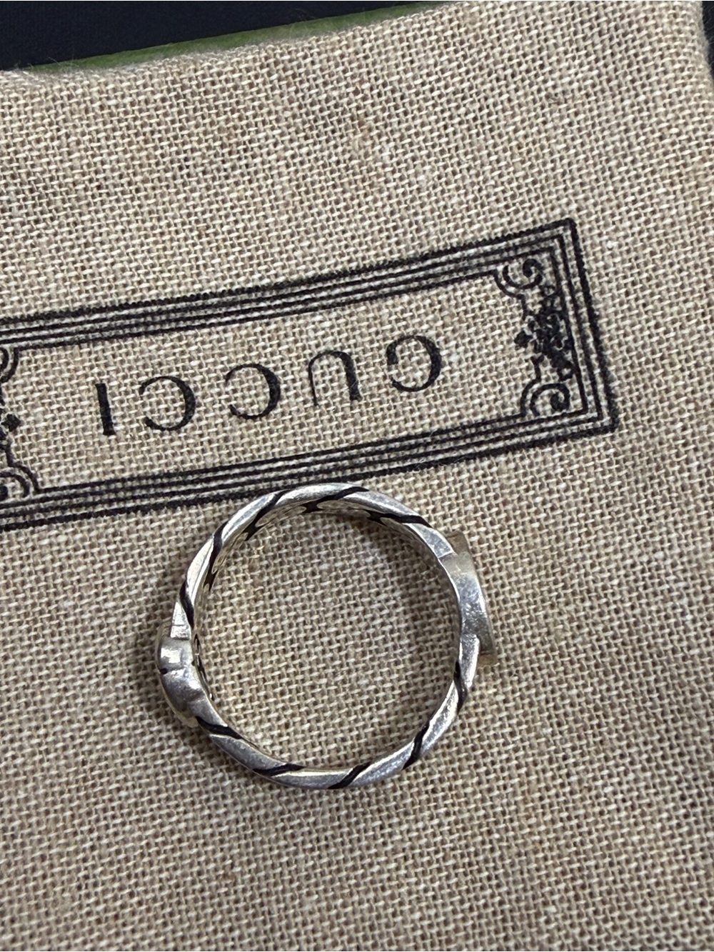 Gucci interlocking G Silver Ring - Picture 6 of 8